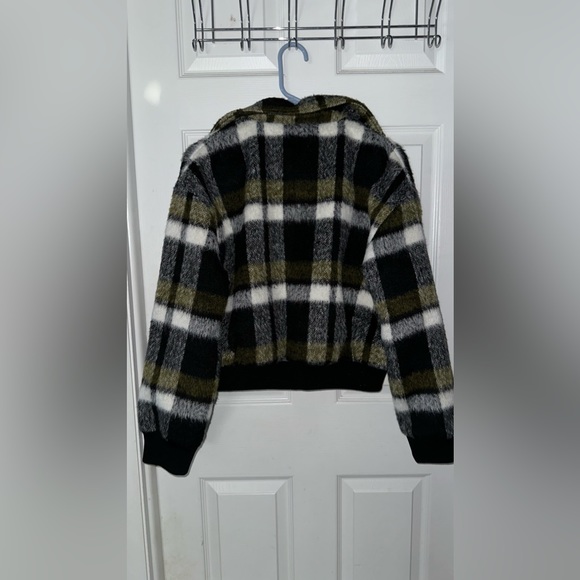 Jacket - Picture 2 of 5